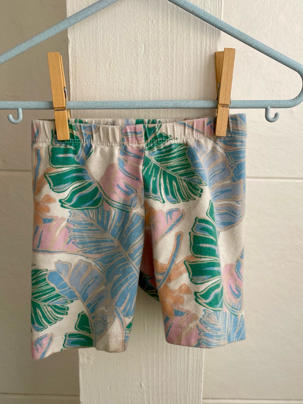 Cat & Jack Tropical Leaf Bike Shorts - Cream, Green, Blue & Pink